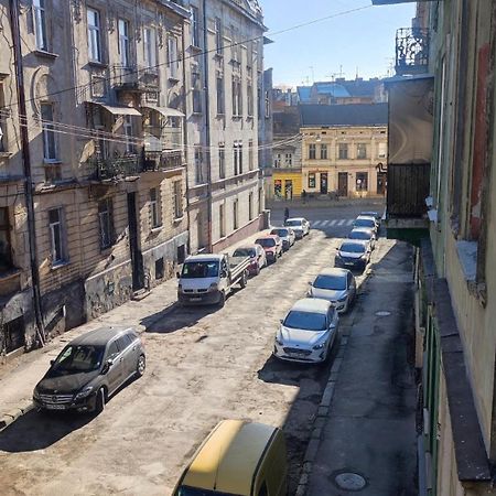 Apartment On Sheptytskyh 27 Lviv Buitenkant foto